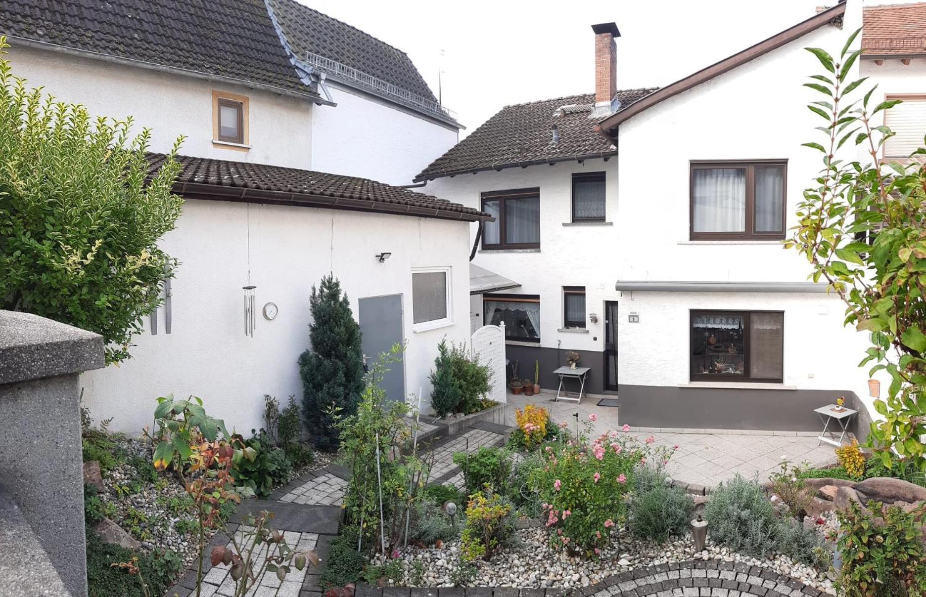Refugium Villa Real Karben Extérieur photo